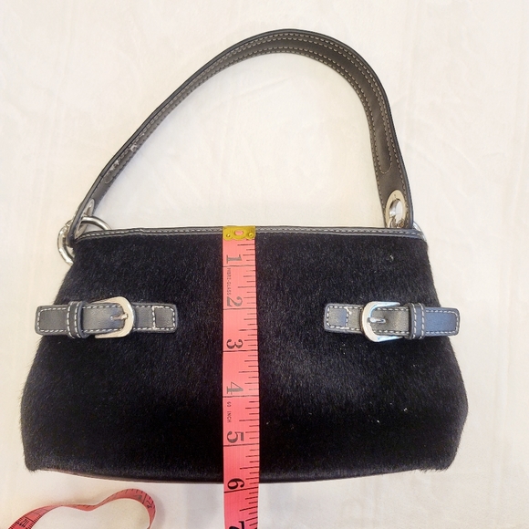 Tommy Hilfiger Vintage Style Faux Fur Shoulder Bag - Picture 3 of 12